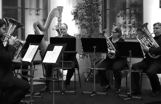 orkesterille för tuba och orkester for tuba and orchestra GUSTAV MAHLER Sinfonia nro 5 Symphoni nr 5 Symphony No. 5 Hieno esitys viidennestä sinfoniasta on elämää muuttava kokemus.