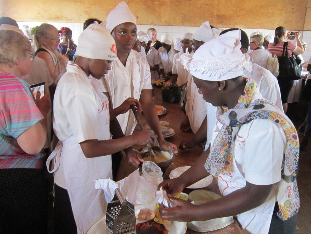 Marttojen kansainvälinen toiminta ja vapaaehtoisena kv-marttana toimiminen, Sari Saarinen Osallistuin maaliskuussa 2016 Marttamatkalle Kameruniin.