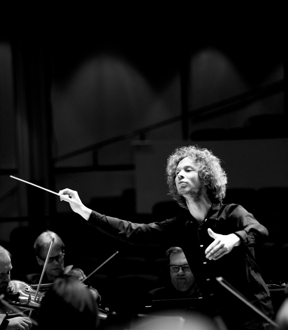 kapellimestari Pekko Pulakka, viulu JEAN SIBELIUS (1865 1957) Viulukonsertto d-molli op.