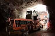 www.lansimetro.fi Länsimetro kevät 2013 3 Tiesitkö, että automaattimetron myötä junien vuoroväli lyhenee 4 minuutista 2,5 minuuttiin tai jopa 100 sekuntiin.