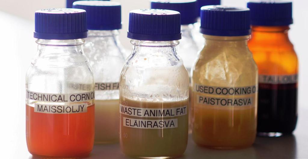 1 1 Esipuhe Tässä työssä validoitiin Neste Oyj:n käyttämä bio-osuusanalyysimenetelmä bensiininäytteille.