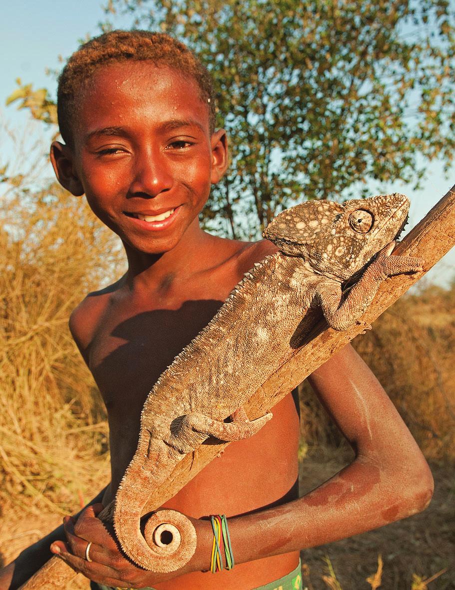 Suomen Kuvausmatkat oy Madagaskarin kiertomatka Madagaskarin kiertomatka jakaantuu kolmeen erilaiseen osioon. Ensimmäiseksi suuntaamme Berentyn yksityiselle suojelualueelle maan eteläosassa.