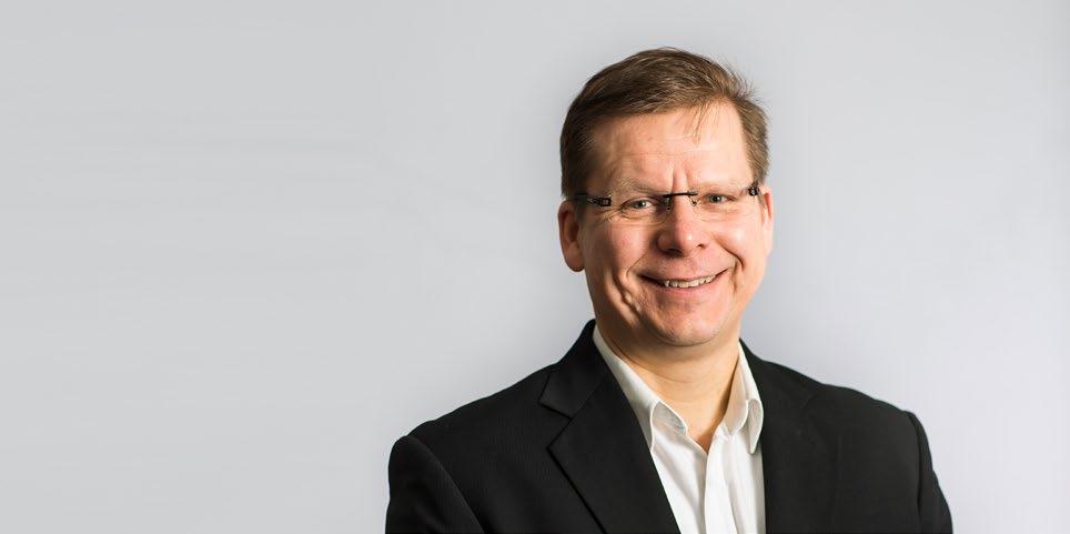 Oyj, 1997-2007, viestinnän ja sijoittajasuhteiden johtotehtäviä ja talouden asiantuntijatehtäviä ARTTURI MÄKI, s.