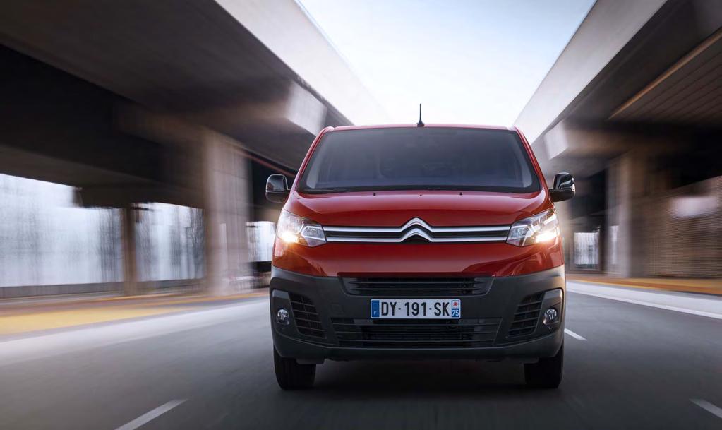 MOOTTORIT TALOUDELLISTA SUORITUSKYKYÄ UUDEN CITROËN JUMPY -malliston voimanlähteinä käytetään 95-180 hv tehoisia BlueHDidieselmoottoreita.