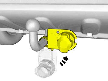 42 Kiinteällä vetokoukulla varustetut autot