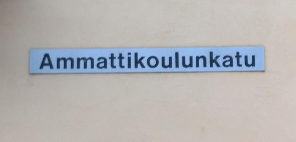 Täältä tulemme Ammattikorkeakoulujen irtaantuminen Ammattitutkintolaki 1994 > laki ammatillisesta