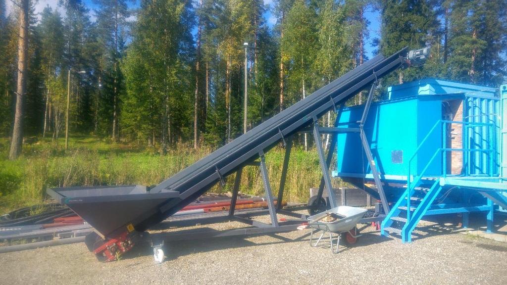 Moottorikytkennässä käytettiin MMJ 3x1,5s kaapelia. KUVA 11. Luukkujen ohjauskeskukset 3.2.