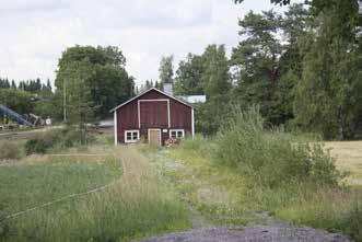 Pihapiirissä on myös aikaisempi vanha torpan päärakennus (144a; luokka 2) 1800-luvun jälkipuoliskolta.
