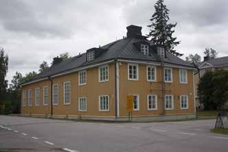 Huvila kunnostettiin 2000-luvun alussa vanhaa kunnioittaen 233. Martti Paalosen suunnittelema kurssirakennus (78) on kolmikerroksinen, tyylikäs funkistalo.
