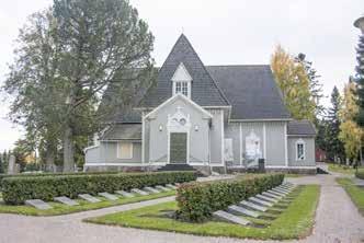 Kirkkomaan istutus- ja polkujärjestelyt ovat peräisin 1920-luvun alusta ja rautatielaitoksen