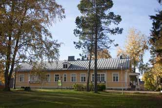 103 Kunnalliskodin piharakennus muutettiin jo vuonna 1935 kulkutautisairaalaksi ja vuonna 1964 lastenkodiksi, joka tunnetaan nykyisin Kotorantana (59a; luokka 2).
