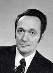 In memoriam: Jouko Joensuu 1928 2016 Tutustuin Joukoon ensi kertaa hänen tultua valituksi vuonna 1974 MAOL:n puheenjohtajaksi.