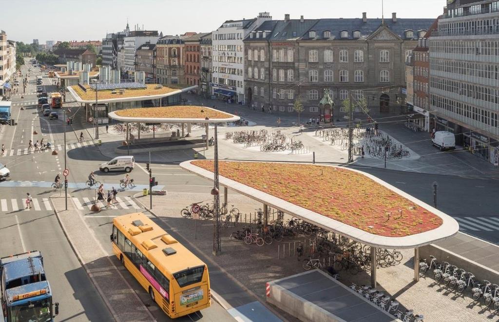 Nørreport Uudistettu asema kaupungin keskellä kohotti urbaania vilkkautta Kuva: Gottlieb Paludan Architects Yksi onnistuneimmista esimerkeistä asemaympäristön kokonaisvaltaisessa uudistamisessa