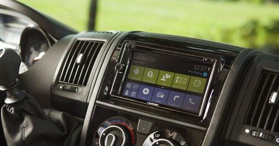 Suunniteltu erityisesti Fiat Ducato X290 -malliin Sama Android-käyttöjärjestelmä kuin tablettitietokoneissa ja älypuhelimissa Kapasitiivinen Silk Vision -näyttö (heijastamaton) Valmius digitaaliseen