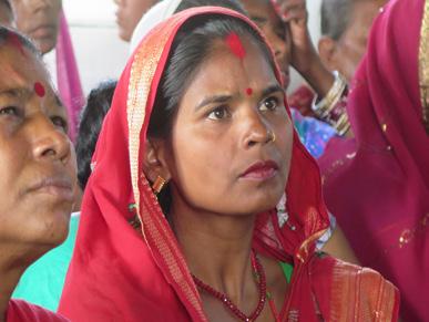 Naiset yhdistivät voimansa Nepalissa Nepal Etelä-Nepalissa lähes kuusi tuhatta alakastista dalit-naista ja -tyttöä sai tietoa naisten oikeuksista, terveydestä, koulutuksesta ja toimeentulosta