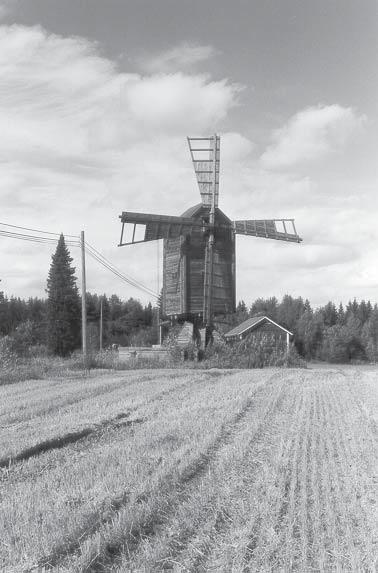 Tuulimylly Leppälahdessa Paavon polun varrella. 2.