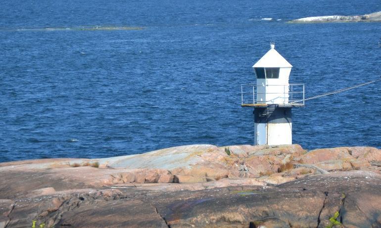 JÄSENKIRJE 2/2017 Sisällys Puheenjohtajan tervehdys... 2 Omaiskahvilat... 3 Tule kehittämään omaishoitoperheiden palveluja... 3 Kevät keikkuen tulevi... 4 Omaishoitajien vertaistukiryhmät.