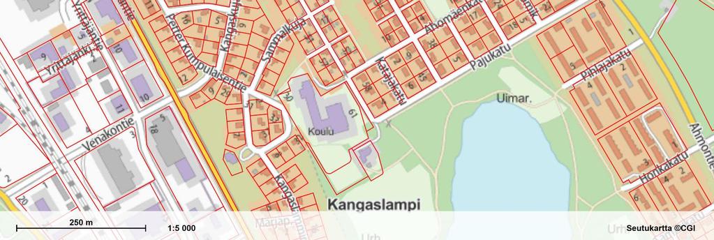 Alueella on Kangaslammin koulu ja alueen ympäristössä on 1-1 1/2 kerroksista pientaloasutusta, viheralueita ja Kangaslammin urheilukentät.