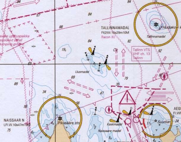 4. Merkintäpaikkasi on 59 43,5 N 024 40,0 E. Ohjaat kompassisuuntaan 220 nopeuden ollessa 12 solmua. Kello 14.05 suunnit pääkompassilla merimajakan Tallinnamadal kompassisuuntimassa 088 ja kello 14.