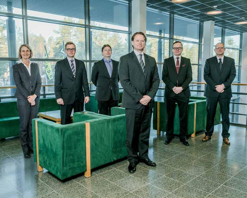 HALLITUS 31.12.2016 Hallitus on valittu yhtiökokouksessa 12.4.2016. HALLITUKSEN JÄSENTEN VALINTA Ponsse Oyj:n hallitukseen kuuluu yhtiöjärjestyksen mukaan vähintään viisi ja enintään kahdeksan jäsentä.