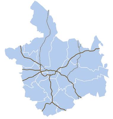 Liikennejärjestelmän runkona on vahva seudullinen raideliikennejärjestelmä, jossa Tampereella toimii vahva raitiotie ja sitä täydentävä bussiliikenne.