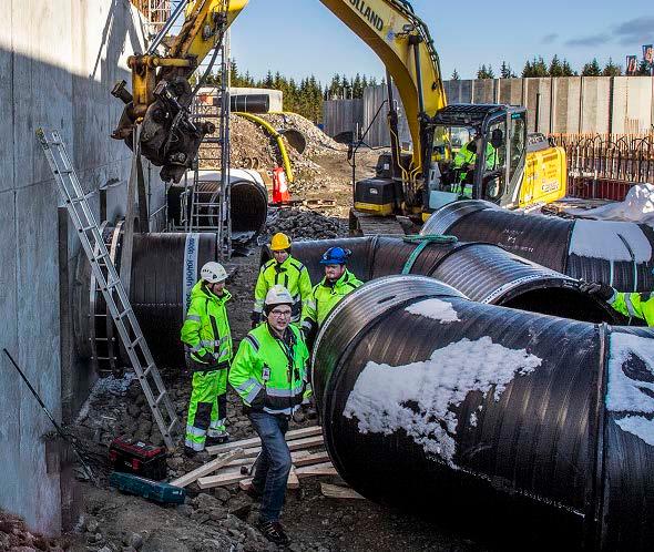 Kehitys segmenteittäin: Uponor Infra Yhdyskuntatekniikan ratkaisujen kysyntä Pohjois- Euroopassa kasvoi, kehitys Puolassa ja Pohjois- Amerikassa oli heikompaa Aikaisempien muutosohjelmien hyödyt