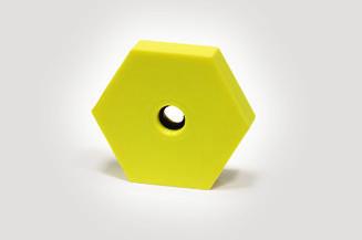 5.4 isätarvikkeet RFID-sirulla HEXTAG - High Frequency (HF) HEXTAG on valmistettu polyamidista ja sisältää HF-taajuudella toimivan RFID-sirun.