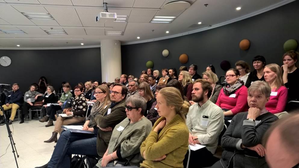 14 / 59 Kirjallisuus ilman rajoja -seminaari. Suomi 100 Sateenkaaren väreissä -hankkeen avaustilaisuus Tietoisesti vaiennetut järjestettiin Homo- ja transfobian vastaisena päivänä 17.5.2016 Päivälehden museossa, Helsingissä.