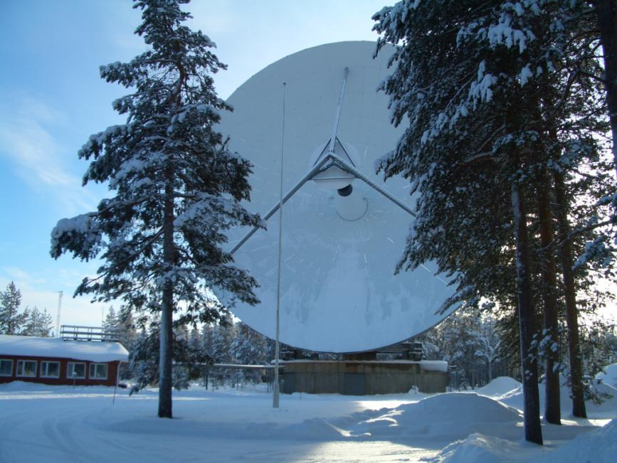 Vuosi 1981: - Ensimmäiset mittaukset tehtiin UHF-tutkalla. Tutkimuksen kannalta luotettavat mittaukset aloitettiin v. 1983. Ensimmäiset suomalaiset mittaukset tehtiin 5.5.1982.