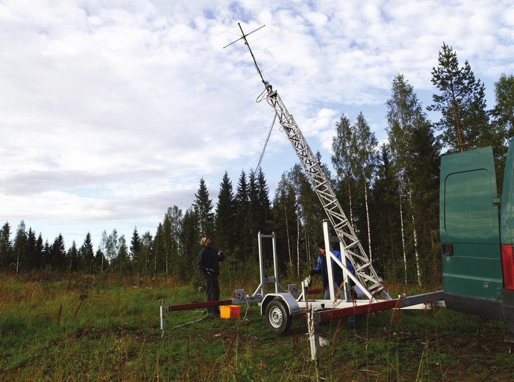 Heti kisan alkuun workittiin paikallisukot lokiin ja sitten ruvettiin kuulostelemaan muita suuntia. Eka tunti ajettiin pelkkää FM:ää, 23 QSOa.