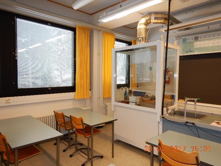 Tja-levy vauriituu herkästi, mikäli se kastuu. Eteläsiivessä n ryömintätila sekä putkikaali. Eteläsiiven ryömintätila n puhdistettu ylimääräisestä tavarasta ja maanpinnalle n laitettu srastus.