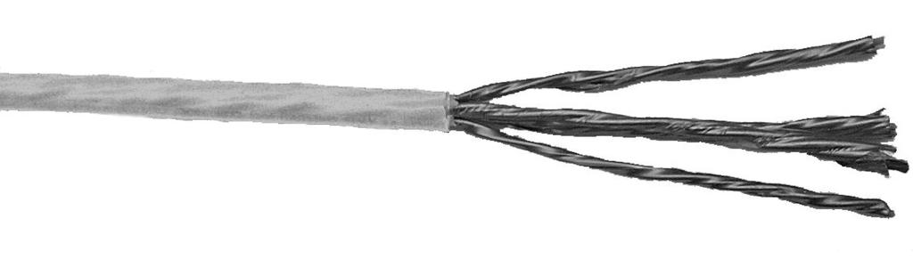 Työnnä 40 mm:n pituinen lämpökutisteputki johtimien ja kaapelin vaipan päälle. Putken tulee peittää suojajohtimien leikatut päät kokonaan.