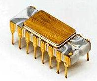 suoritin lastulla 3x4 mm, $200 2300 transistoria