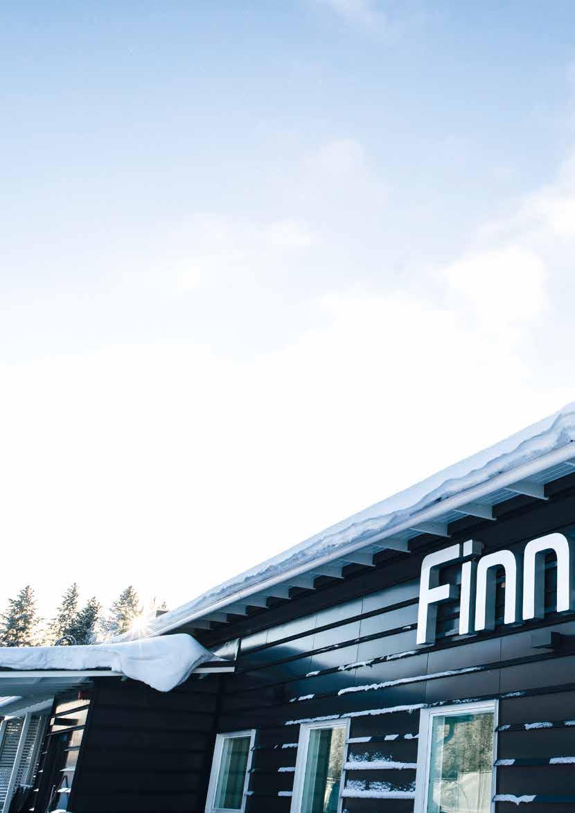 Lunta lonkkiin asti Arktiset olosuhteet haastavat FH51:n toiminnan FinnHEMSin helikopteri tuo Lapissa vuosittain avun yli 500 henkilölle.