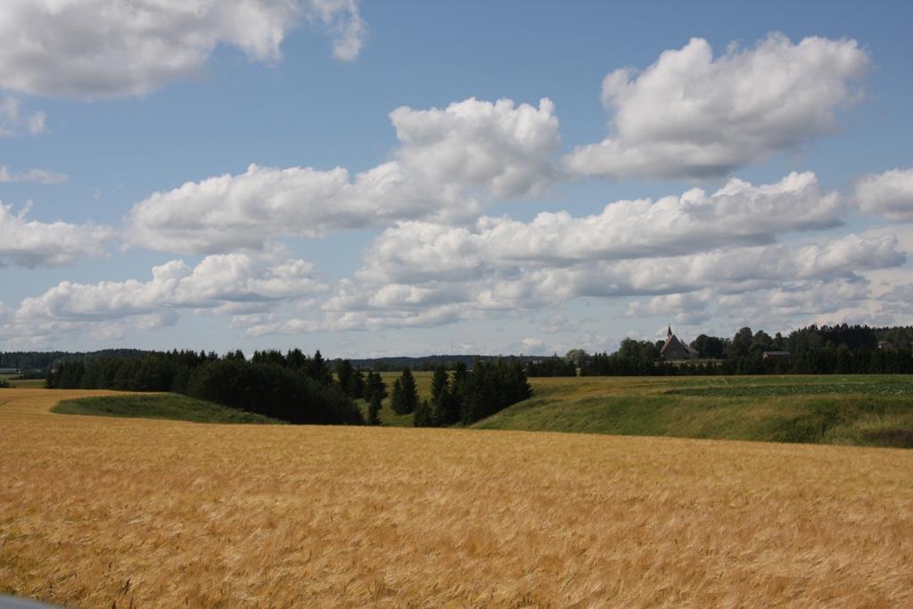 Ravinnetaselaskelmat viljelijän ja neuvojan