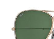Ray-Ban, Aviator Classic sunglasses Currently one of the most iconic sunglass models in the world, Ray-Ban