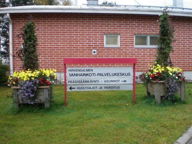 Kotihoidon ja asumispalveluiden esimies koordinoi omaishoitajuuteen liittyvät asiat. Yhteydenotot - kotihoito puh. 044-7945109, 050-3373962. - päivätoiminta ja palveluohjaus puh. 050-3373960.