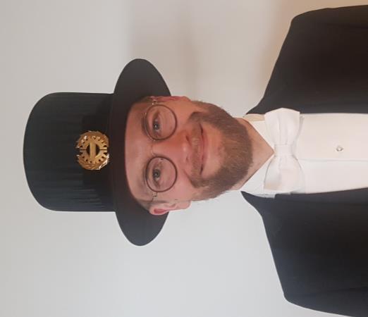 Eetu Niemi Koulutus FT, tiedonhallinta ja logistiikka (Tampereen teknillinen yliopisto) 2016 KTM, tietojärjestelmätiede (Jyväskylän yliopisto) 2006 Työkokemus Senior Consultant (Coala) 03/2013->