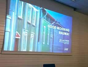 kanssa aamukahvitilaisuuden.