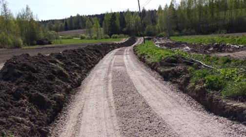 17. Sivuoja. Mihin ojamassat voi laittaa? o Kuuluu periaatteessa yhteisesti tiekunnalle ja maanomistajalle.