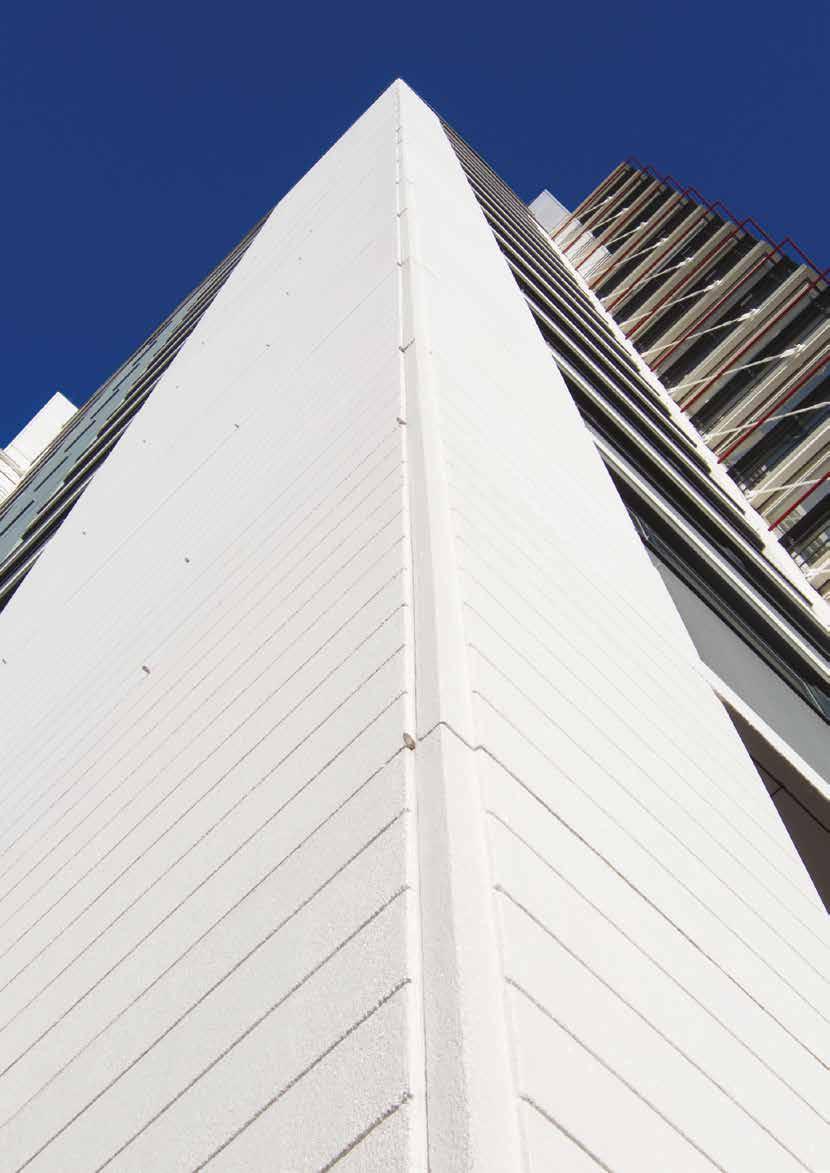 Betoni on yleinen julkisivujen ja rakennusten runkorakenteiden materiaali. Oikein käytettynä ja oikeilla materiaaleilla suojattuna se on pitkäikäinen julkisivuratkaisu.