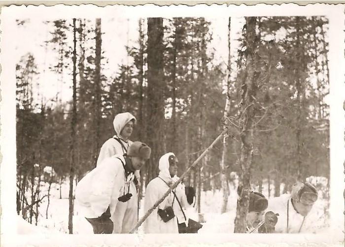 Komppanianpäällikkö haavoittuu 7.10.1941 Ei taistelutoimintaa. Klo 15.00 maissa haavoittui tapaturmaisesti luutn. Veikko E. Haapalainen, joka kompp.