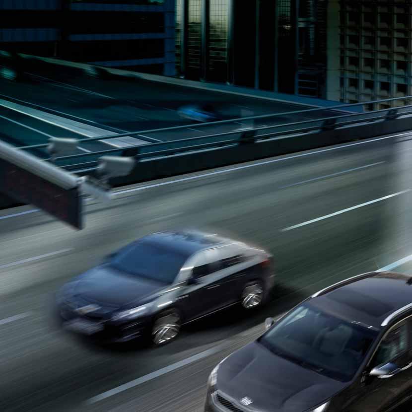 NIRO SUOJELEE MEITÄ JA MAAPALLOA DRIVE WiSE on Kian uusi turvallisuutta ja ajomukavuutta lisäävä eri teknologioita yhdistävä konsepti turvaamaan