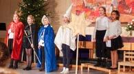 Den 13 december var det dags för Lucia att bringa ljus till mörkret. I år var skolans lucia Rakel Nissilä, 7C.