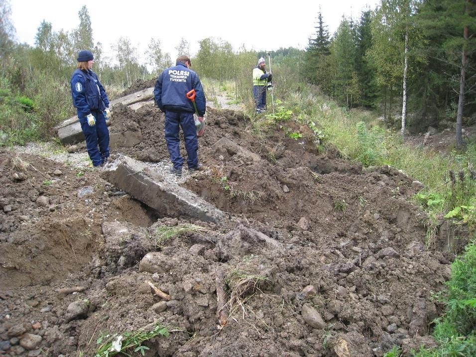 KUNNAN YMPÄRISTÖVIRANOMAISEN ROOLI (1) Kitti ja katalysaattori Ensimmäinen havaintojen tekijä Valokuvaaja, aineiston kokoaja Muistion laatija, havaintojen kirjaaja