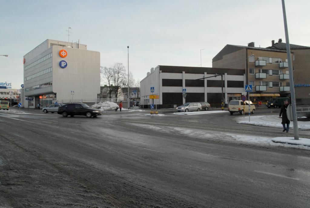 Lohja / Kortteli 36 Asemakaavan muutosluonnos / SELOSTUS Sivu 6 3.1.2 Luonnonympäristö Muutosalue on osa rakennettua ydinkeskustaa.