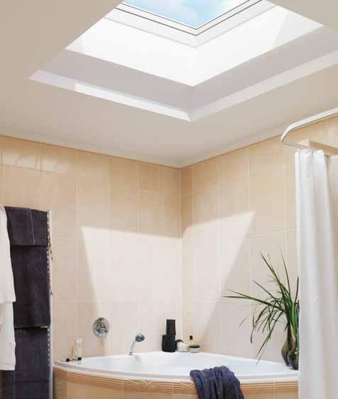 Saatavana myös VELUX TripleProtect - mallina, joka on suunniteltu erityisesti Suomen talveen. VELUX-ikkunoita on saatavana myös tasakatoille.