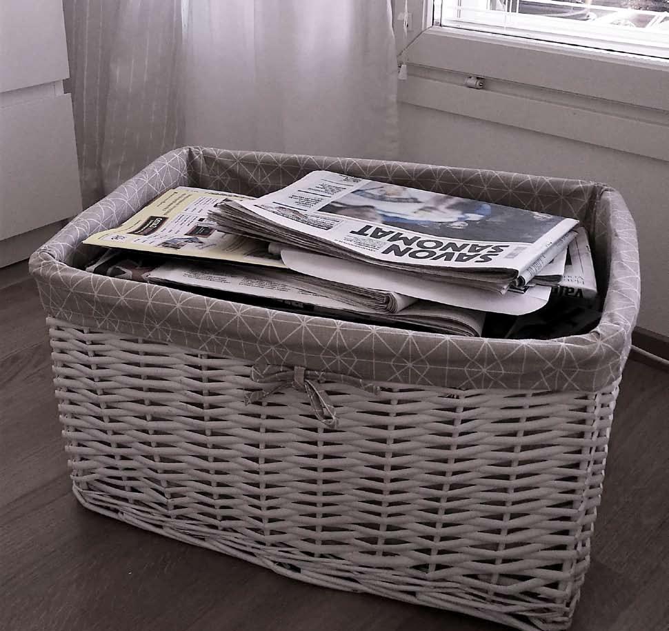 Nyt 15 vuotta myöhemmin löytyy keittiöstäni oma paikkansa lähes kaikelle kotiin kantamalleni materiaalille.