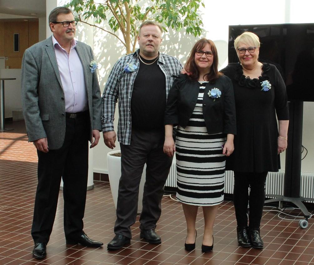 ~AIVOLISÄKE-POTILASYHDISTYS SELLA RY:N 20-VUOTISJUHLAT~ Tampereella UKK-instituutissa 22.4.2017 Saimme ovella syda mellisen tervetulotoivotuksen.