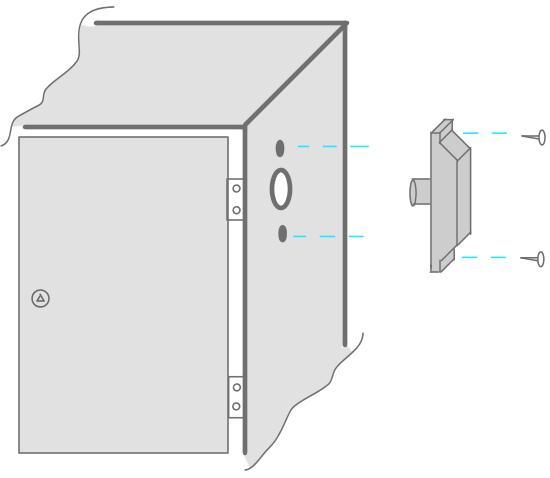 Kuvan antenni on C2 Smartlightin GSM-verkkoon kytkeytymistä varten oleva antenni. Antennin asennus vaati keskukseen kolme reikää.